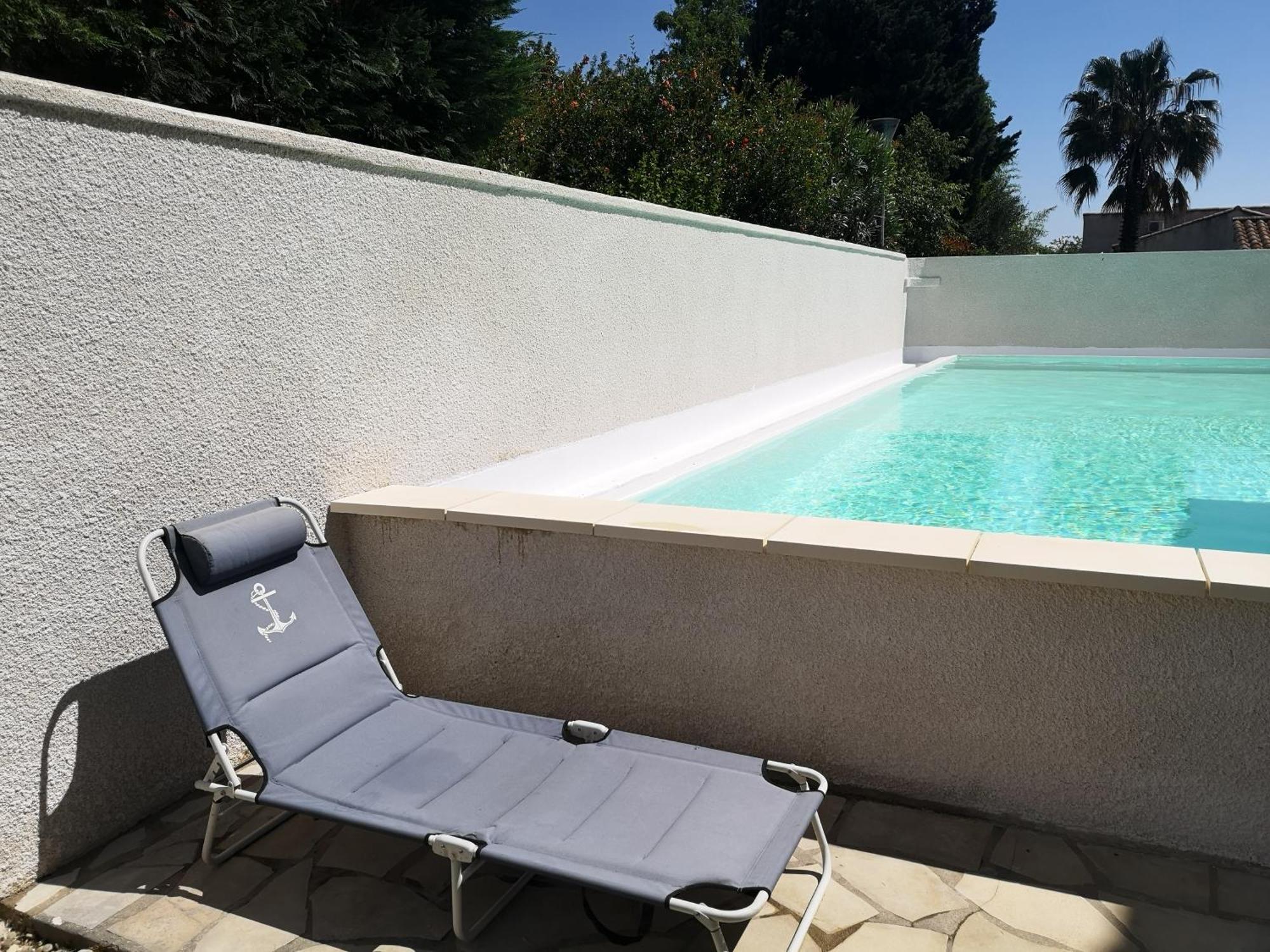 Appartement Dans Villa Avec Piscine Et Jardin Marguerittes Exteriér fotografie