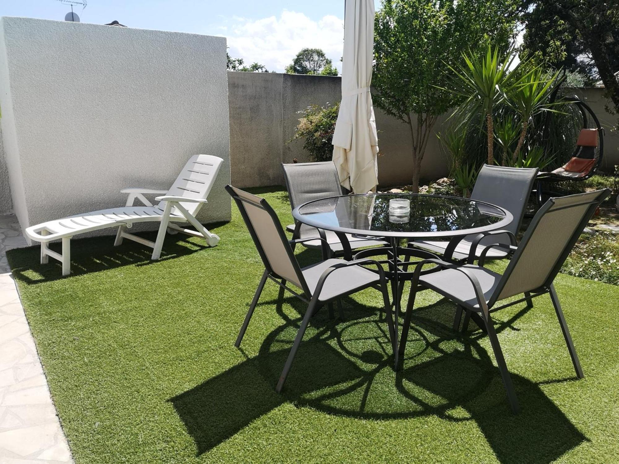 Appartement Dans Villa Avec Piscine Et Jardin Marguerittes Exteriér fotografie